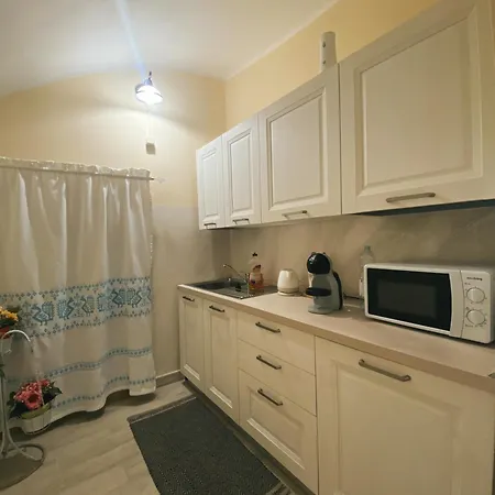 Guest house Tra I Due Ponti 4*