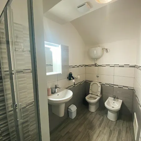 Tra I Due Ponti Pensionat Bosa